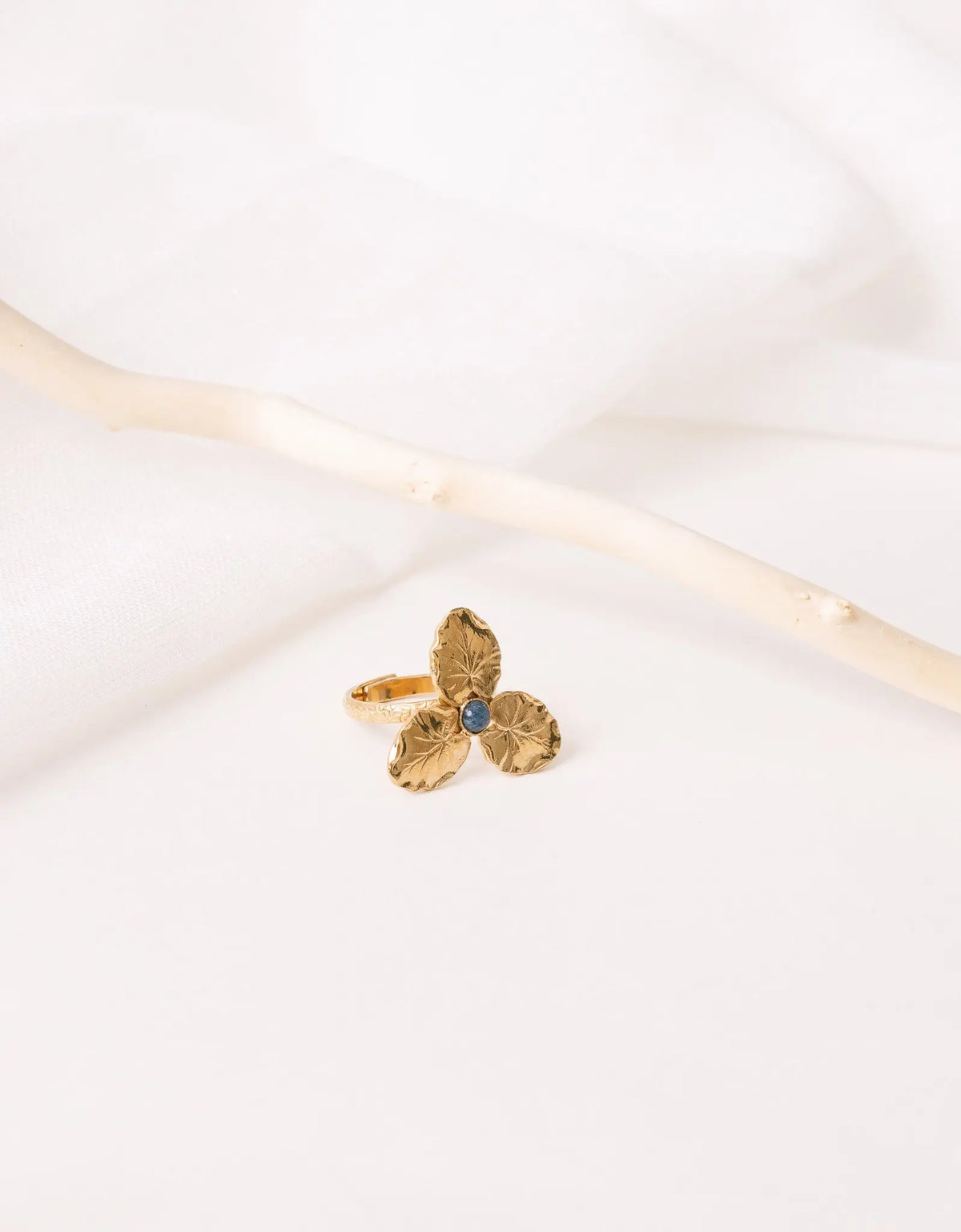 Bague Orchidée Un de ces quatre