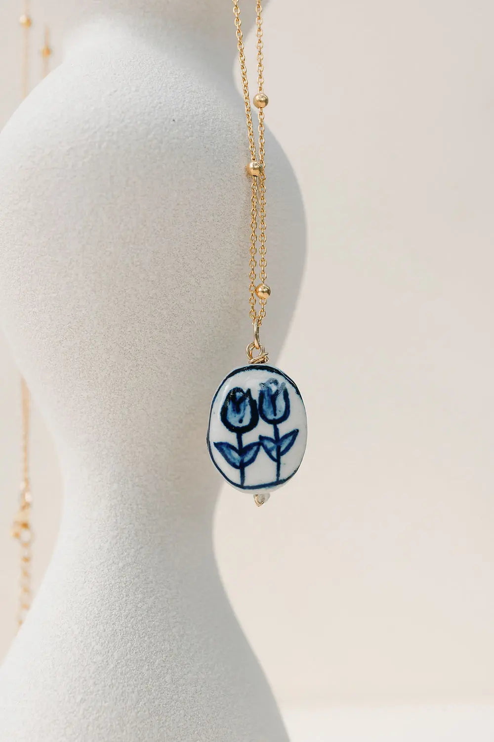 Collier Iris Un de ces quatre