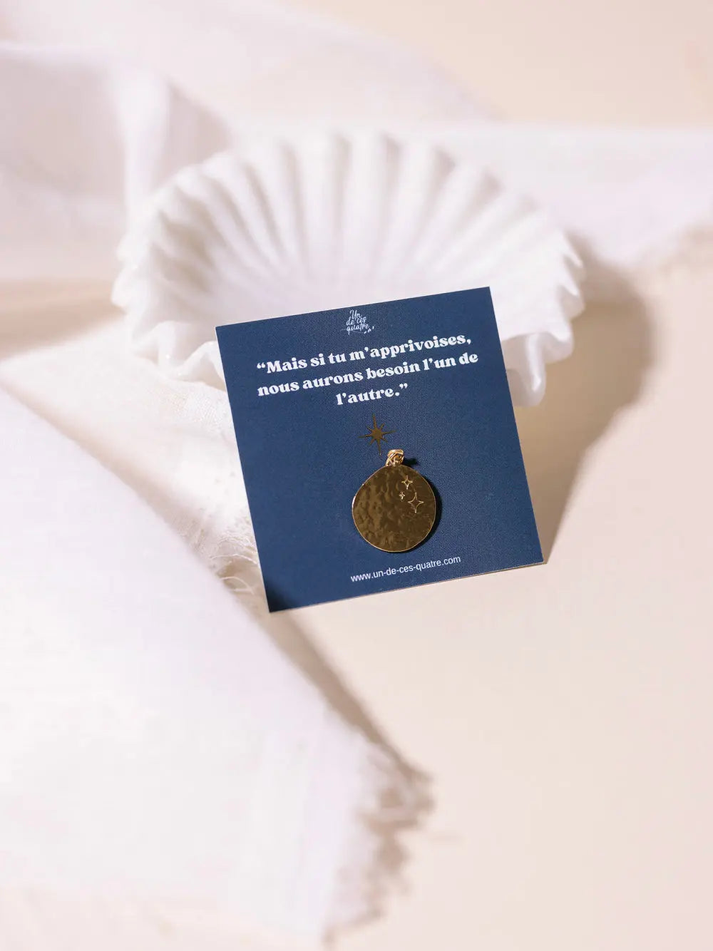 Pendentif "Unique au monde" Un de ces quatre