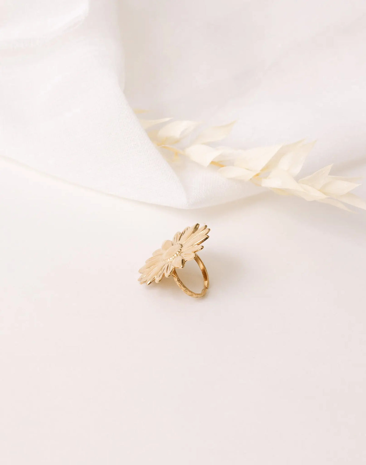 Bague Marguerite Un de ces quatre 