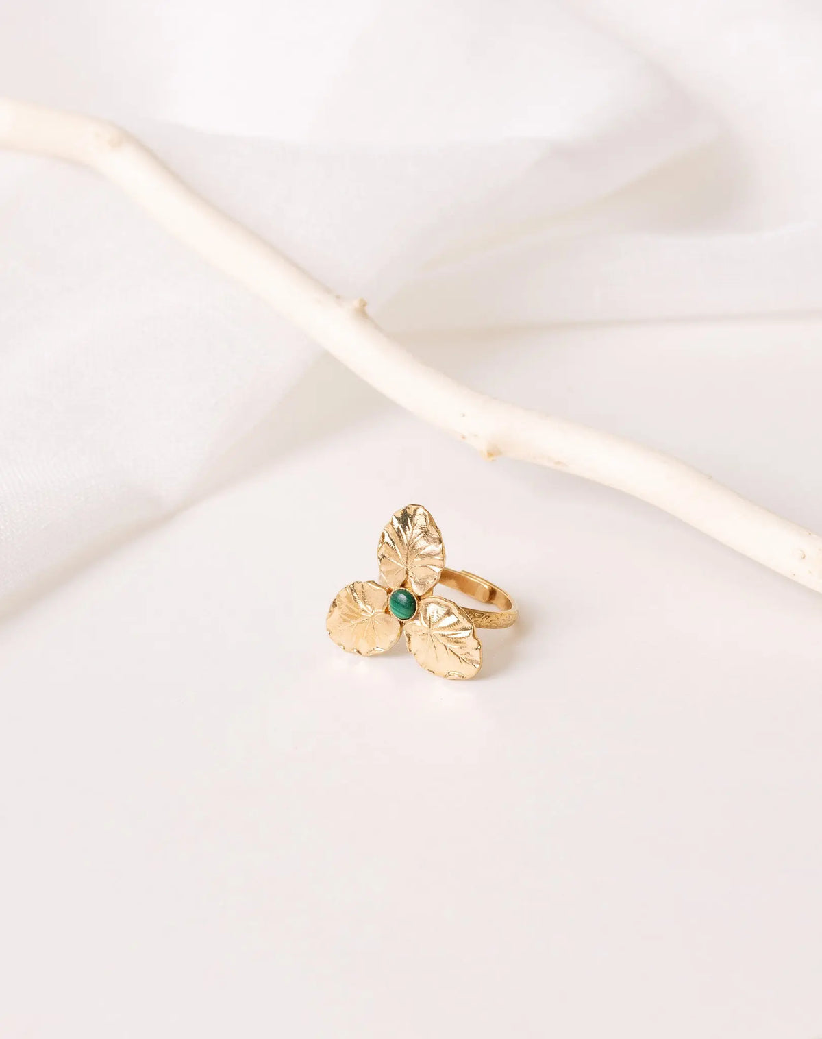 Bague Orchidée Un de ces quatre 