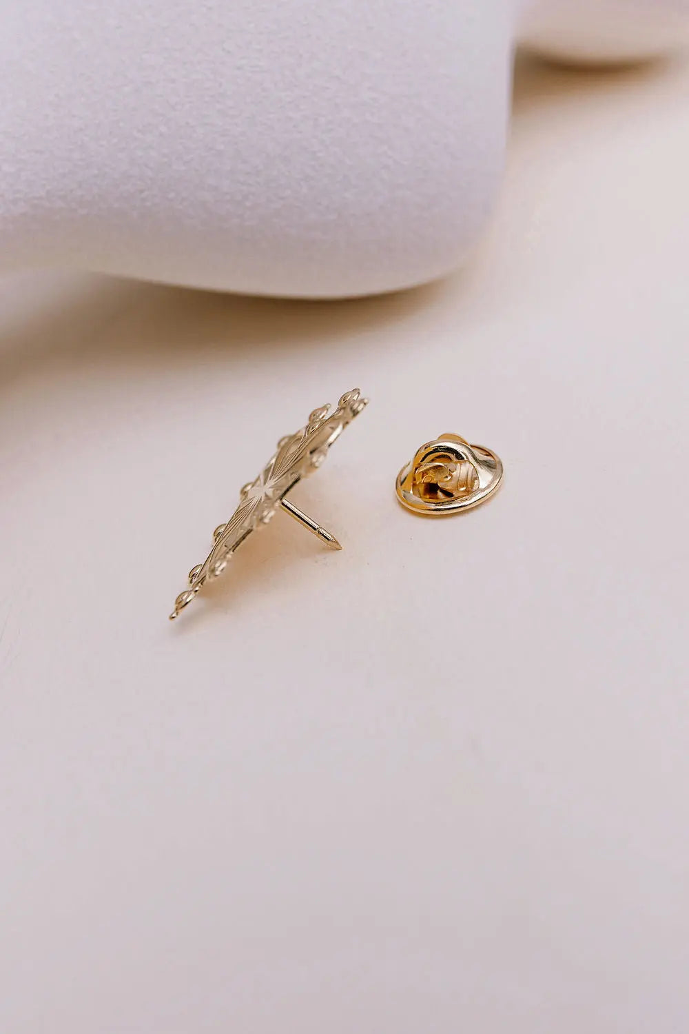 Broche Valentino Un de ces quatre 