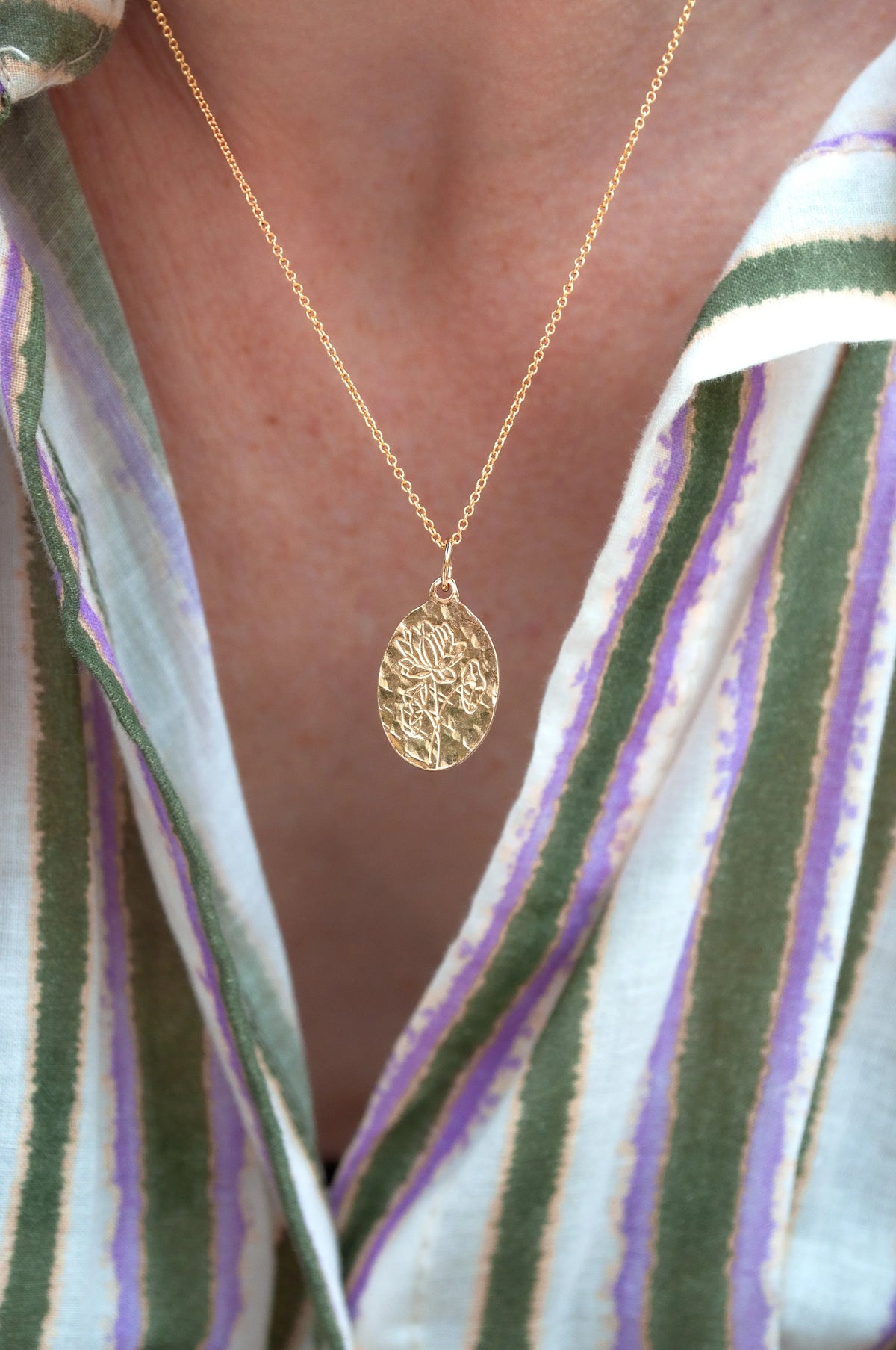 Pendentifs "Fleur de Naissance" Un de ces quatre 